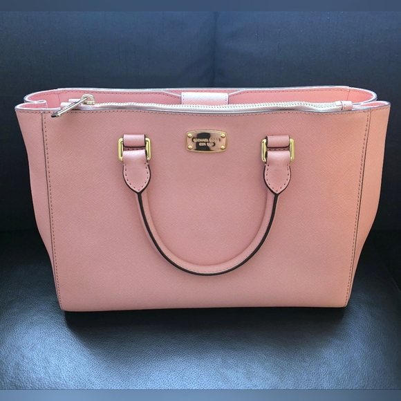 Michael Kors Crossbody Handbag In Blush Pink - Picture 1 of 7